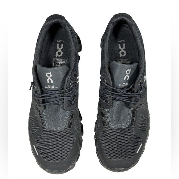 On Cloud 5 Womens 9 Black Athletic Running Walking Sneakers Lightweight Trainer - Picture 2 of 10